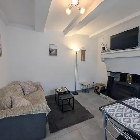 Au Petit Cafe Vakantiehuis