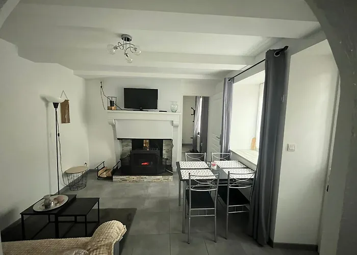 Au Petit Cafe * Chateauvillain