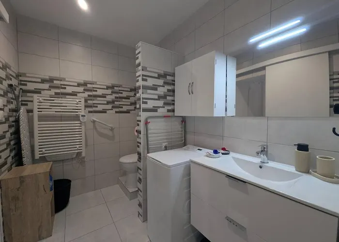 Au Petit Cafe Vakantiehuis