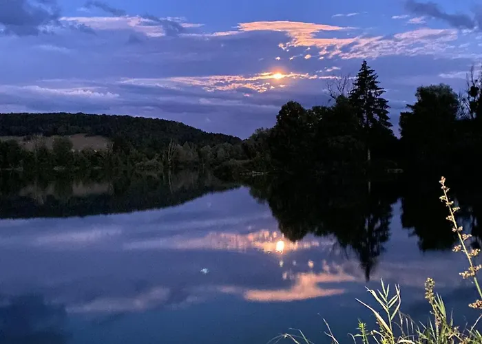 Au Petit Cafe Vakantiehuis Chateauvillain